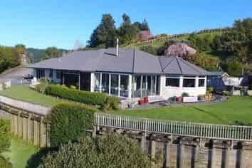 29 Manuka Drive, Whangamata