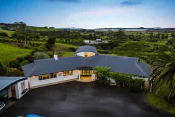 392 North Road, Clevedon