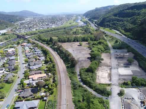 Haywards interchange design build and yard options