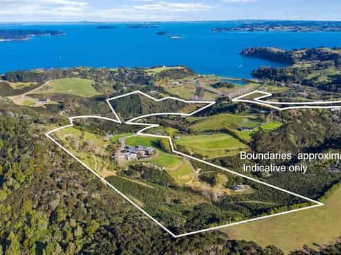 921a Takatu Road, Tawharanui Peninsula