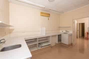 Central Kensington Premises to Lease