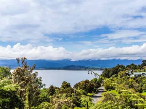 77 Kaiuru Avenue, Pukawa