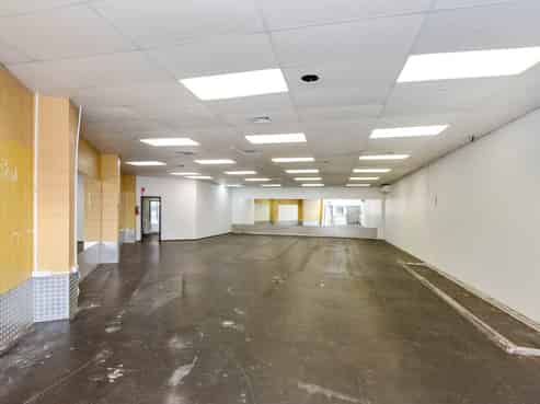 BUSY MAIN ROAD NORTH SHORE RETAIL