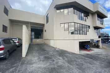 AFFORDABLE WAREHOUSE & OFFICE IN HENDERSON