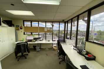 AFFORDABLE WAREHOUSE & OFFICE IN HENDERSON