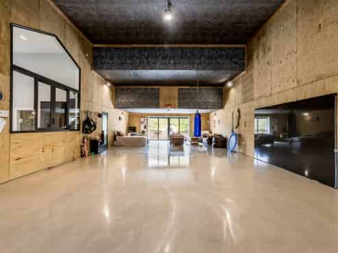 211 McArthur Road, Alexandra