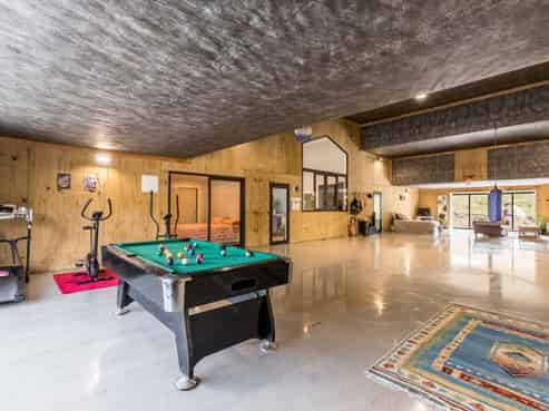 211 McArthur Road, Alexandra