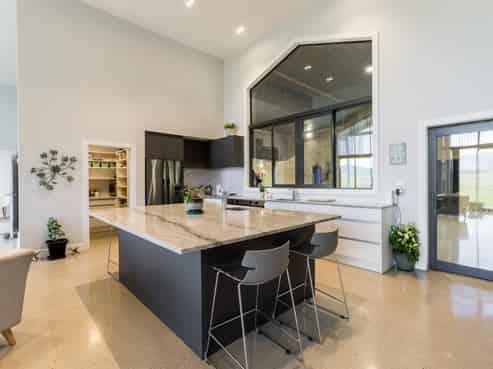 211 McArthur Road, Alexandra