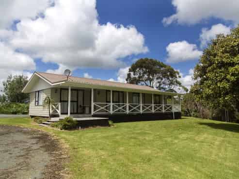 132 Poyner Road, Otamatea Surrounds