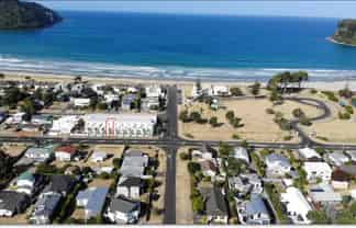 12/414 Ocean Road, Whangamata