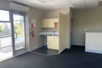 Tidy Office Space in Burnside