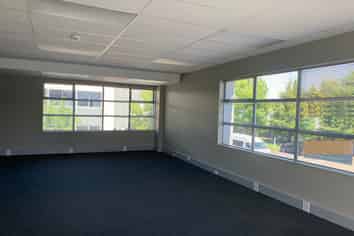Tidy Office Space in Burnside