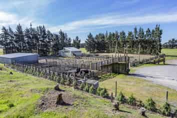 33 Guys Road, Yaldhurst