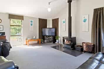 33 Guys Road, Yaldhurst