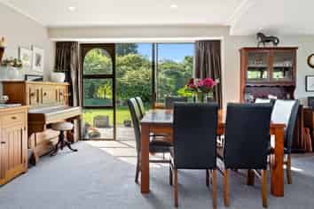 33 Guys Road, Yaldhurst