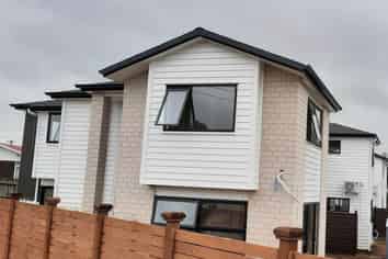 3/4 Eden Street, Mangere East