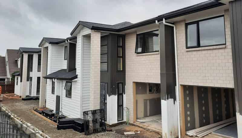 3/4 Eden Street, Mangere East