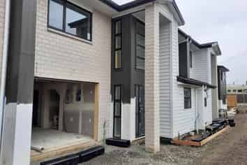 3/4 Eden Street, Mangere East