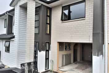 3/4 Eden Street, Mangere East