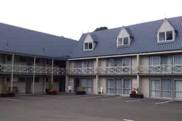 Top-Performing Nelson Motel - Lifestyle Location!