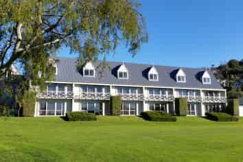 Top-Performing Nelson Motel - Lifestyle Location!