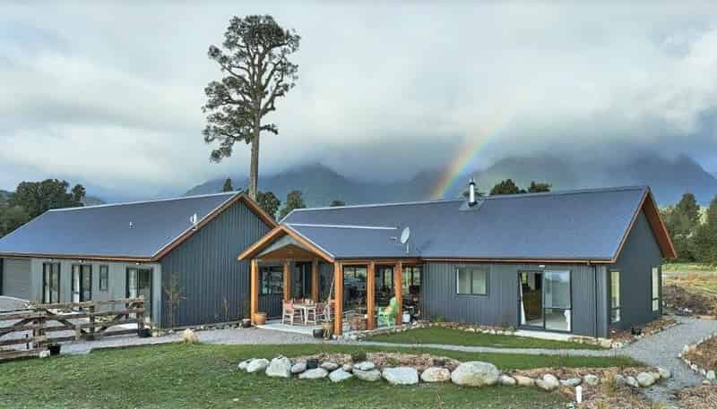 2 Williams Drive, Fox Glacier