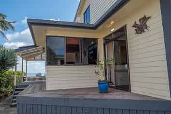 6 Stratford Drive, Cable Bay