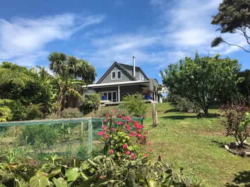 22 Schooner Bay Road, Great Barrier Island