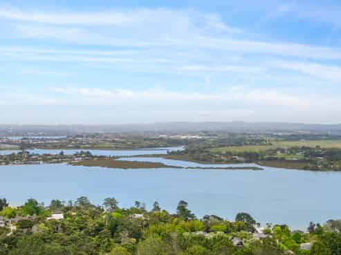 Lot 16 Leveloff Road, Paremoremo