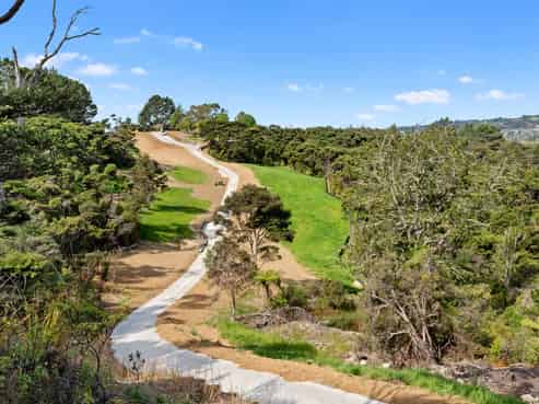 Lot 16 Leveloff Road, Paremoremo