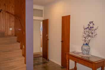 6 Stratford Drive, Cable Bay