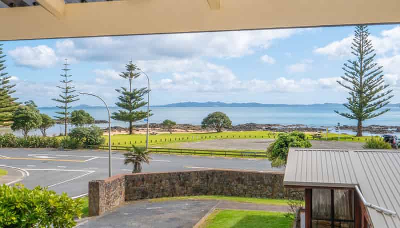 6 Stratford Drive, Cable Bay