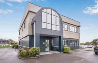 Prime Location in Paraparaumu
