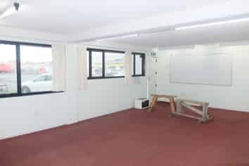 Waiwhakaiho Office For Lease