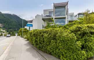 9306 and 9308 Scenic Suites, 21 Stanley Street, Queenstown Central