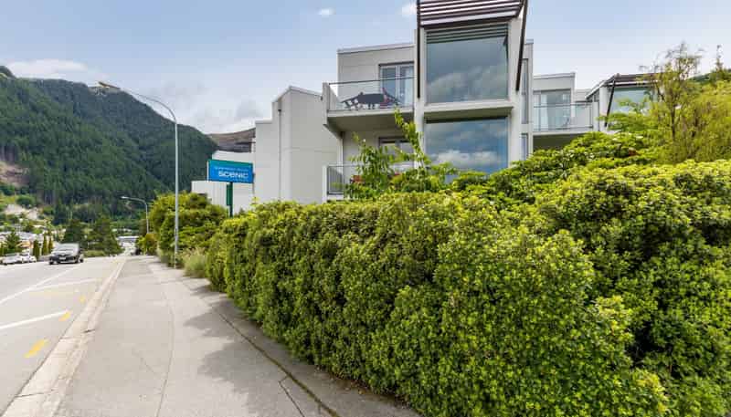 9306 and 9308 Scenic Suites, 21 Stanley Street, Queenstown Central