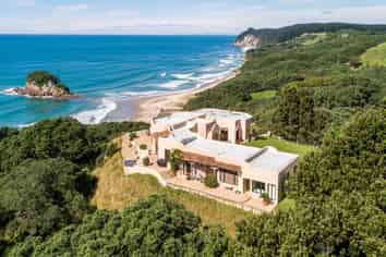 162B Whitipirorua Road, Whangamata