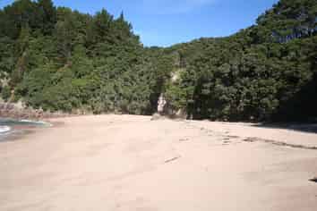 341 Onemana Drive, Whangamata