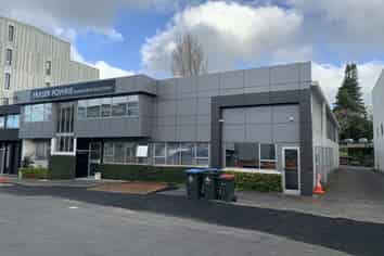 BARGAIN PRICE WAREHOUSE