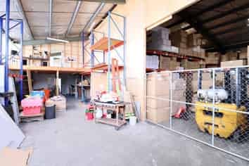 BARGAIN PRICE WAREHOUSE