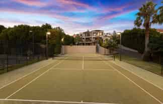 40 Bay Road, Saint Heliers