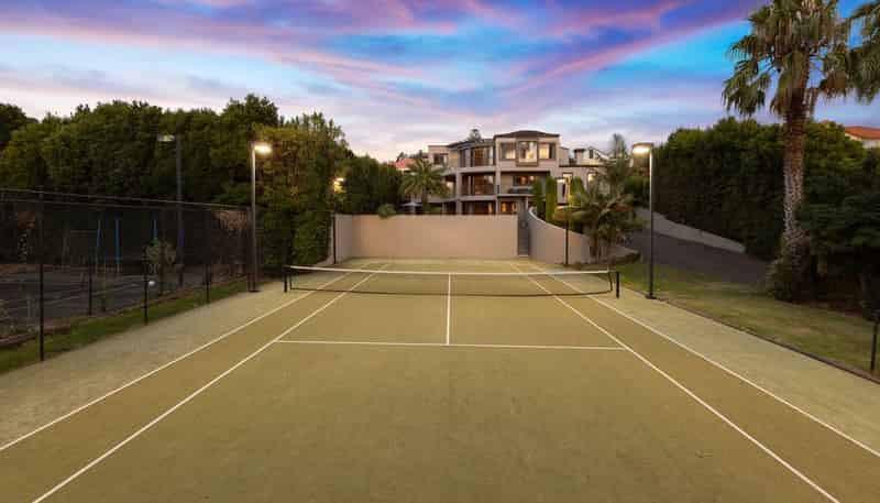 40 Bay Road, Saint Heliers