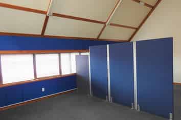 A freehold office on Broadway Avenue