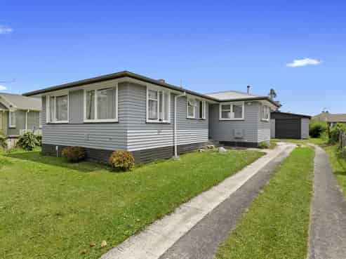 11 Aspiring Crescent, Chartwell