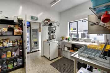 Crusty Corner Cafe, North Dunedin Opportunity