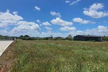 Large industrial lot - design/build options