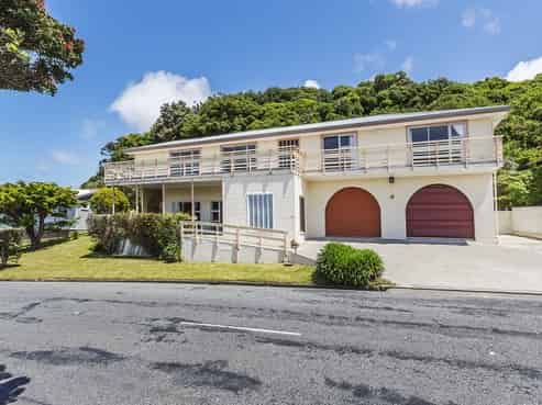 99 Akaroa Drive, Maupuia