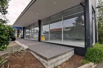 Prime retail or office location 