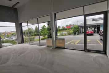 Prime retail or office location 