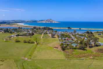 64 Grimness Street, Karitane